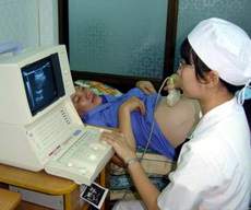 Siêu âm thai nhi - lợi, hại?
